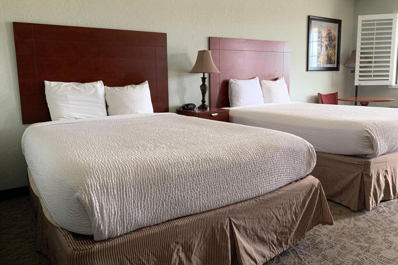 Oyo Hotel Pearsall I-35 West Buitenkant foto