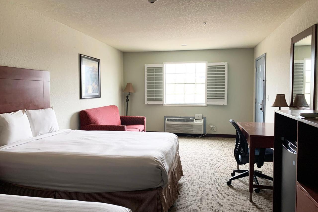 Oyo Hotel Pearsall I-35 West Buitenkant foto