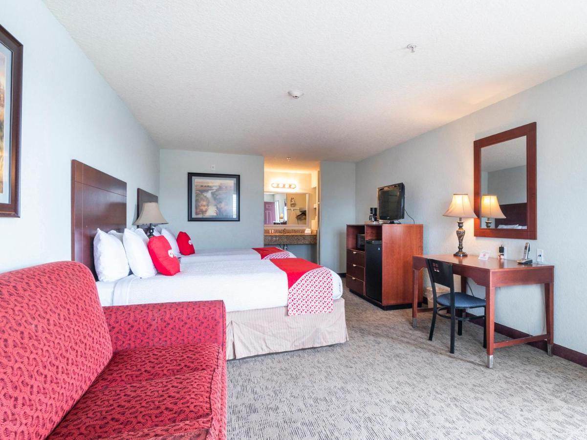 Oyo Hotel Pearsall I-35 West Buitenkant foto